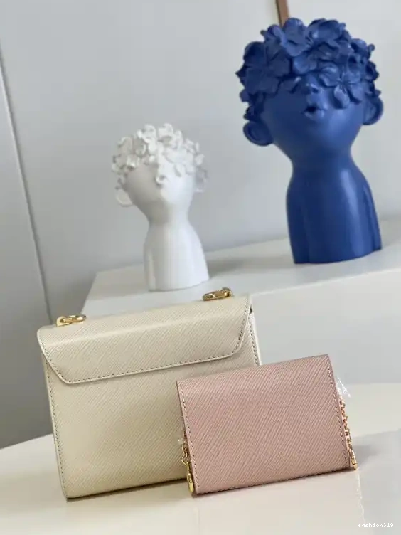 VUITTON LOUIS TWIST PM 0430